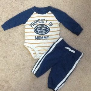 Carter's newborn bodysuit/pant set